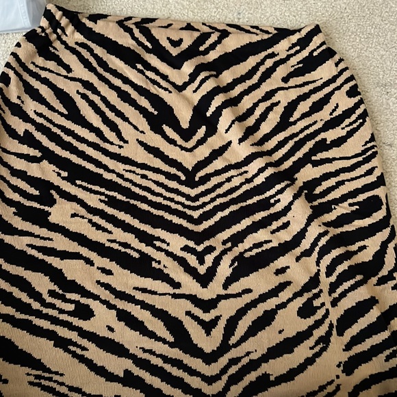 Sweater skirt ❤️ - Picture 2 of 3